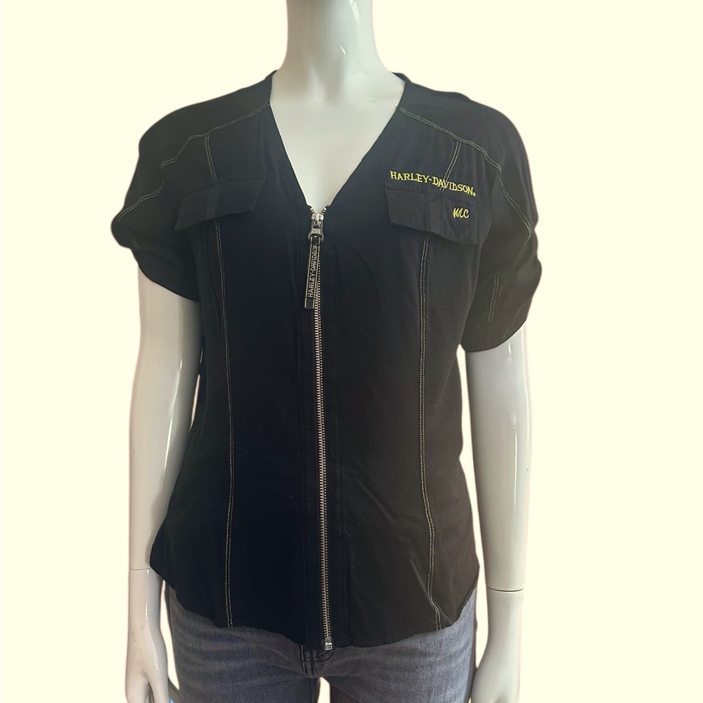 Woman’s Harley Davidson Zip Front Shirt Size Small